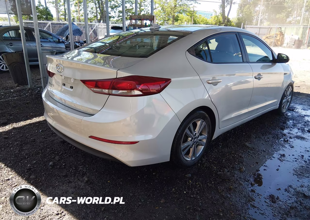 2017 Hyundai Elantra Value Edition VIN:KMHD84LF9HU422902 - 4