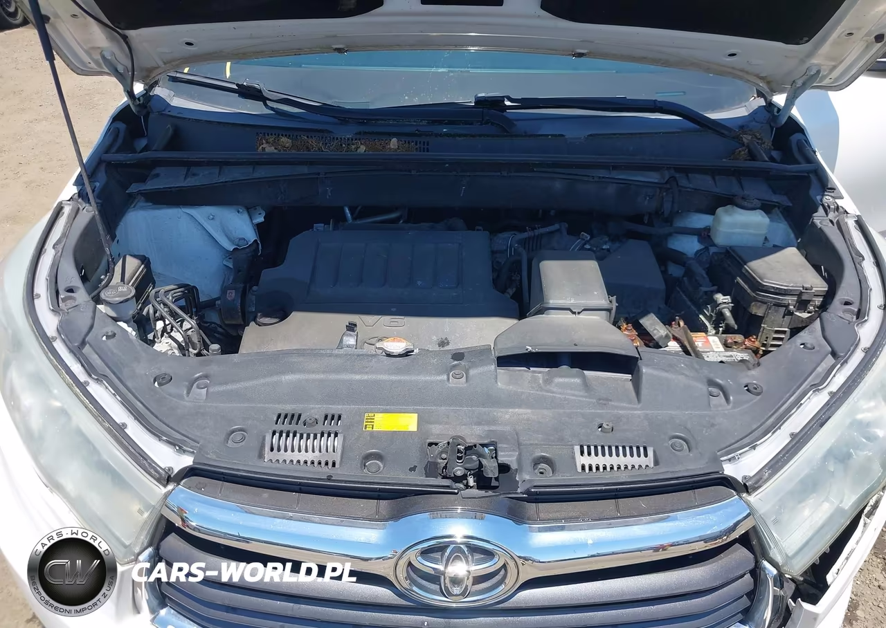 2016 Toyota Highlander Le V6 VIN:5TDBKRFH4GS317548 - 10
