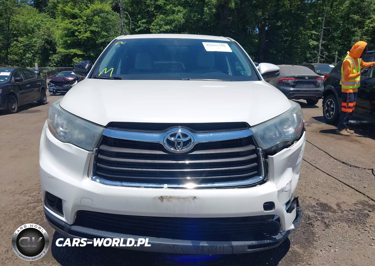 2016 Toyota Highlander Le V6 VIN:5TDBKRFH4GS317548 - 12