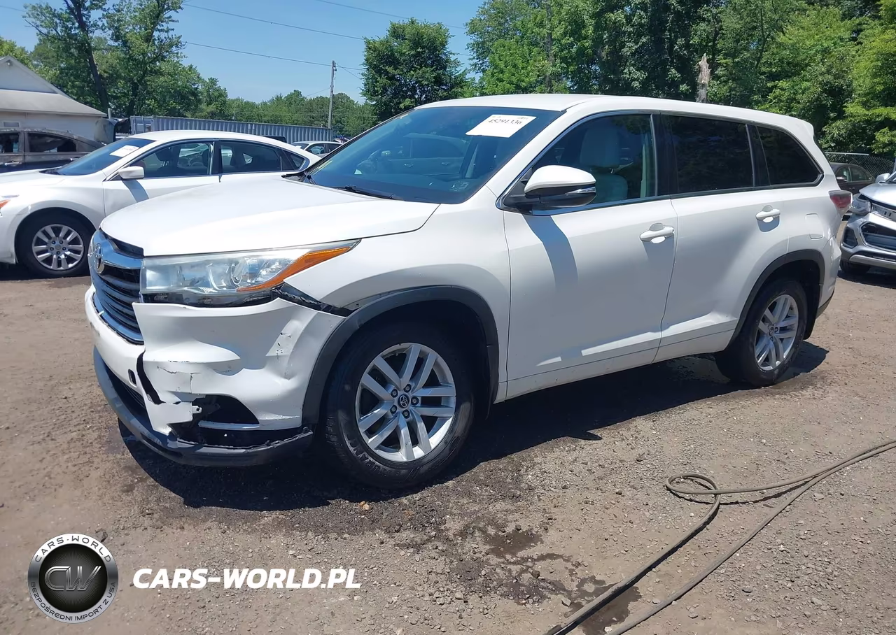 2016 Toyota Highlander Le V6 VIN:5TDBKRFH4GS317548 - 2