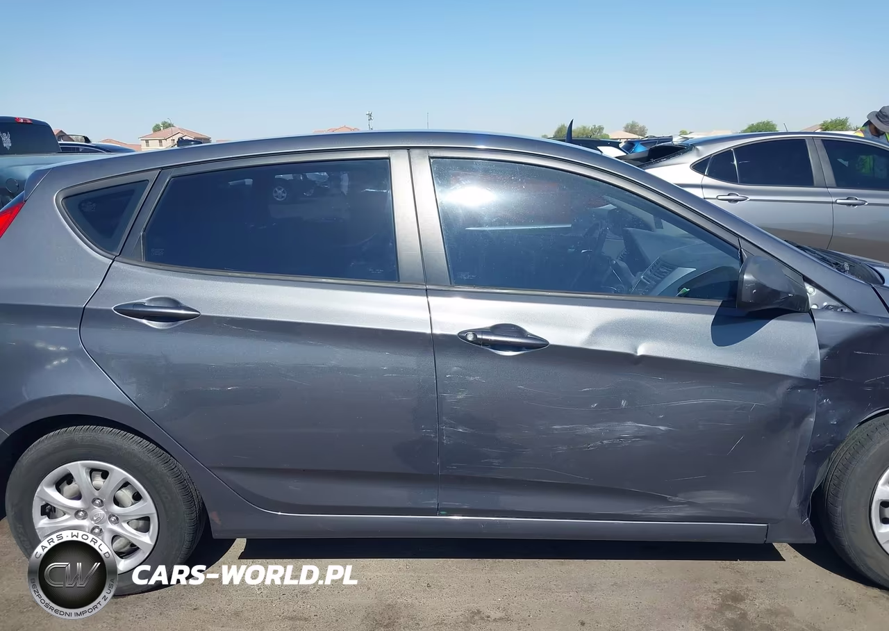 2012 Hyundai Accent Gs VIN:KMHCT5AE0CU031611 - 13