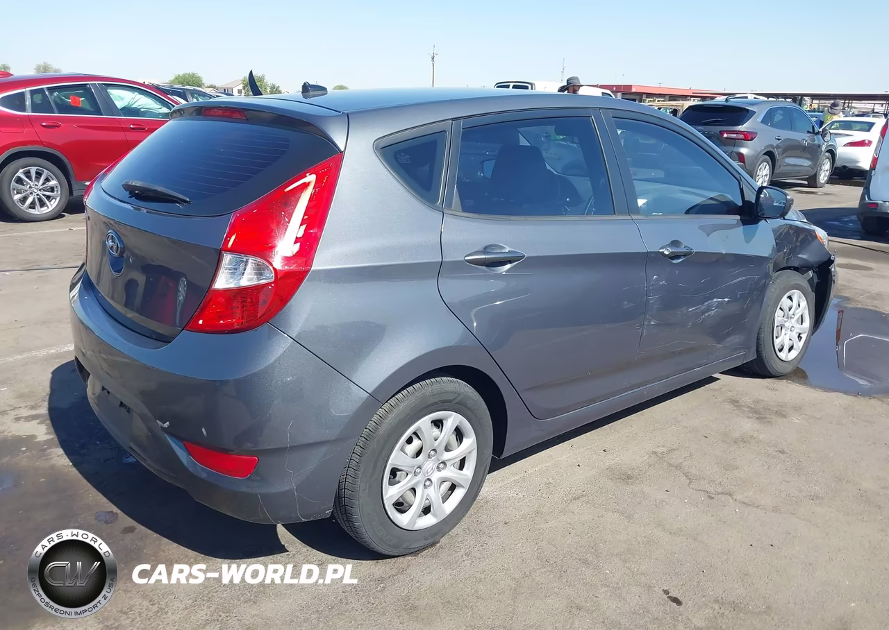 2012 Hyundai Accent Gs VIN:KMHCT5AE0CU031611 - 4