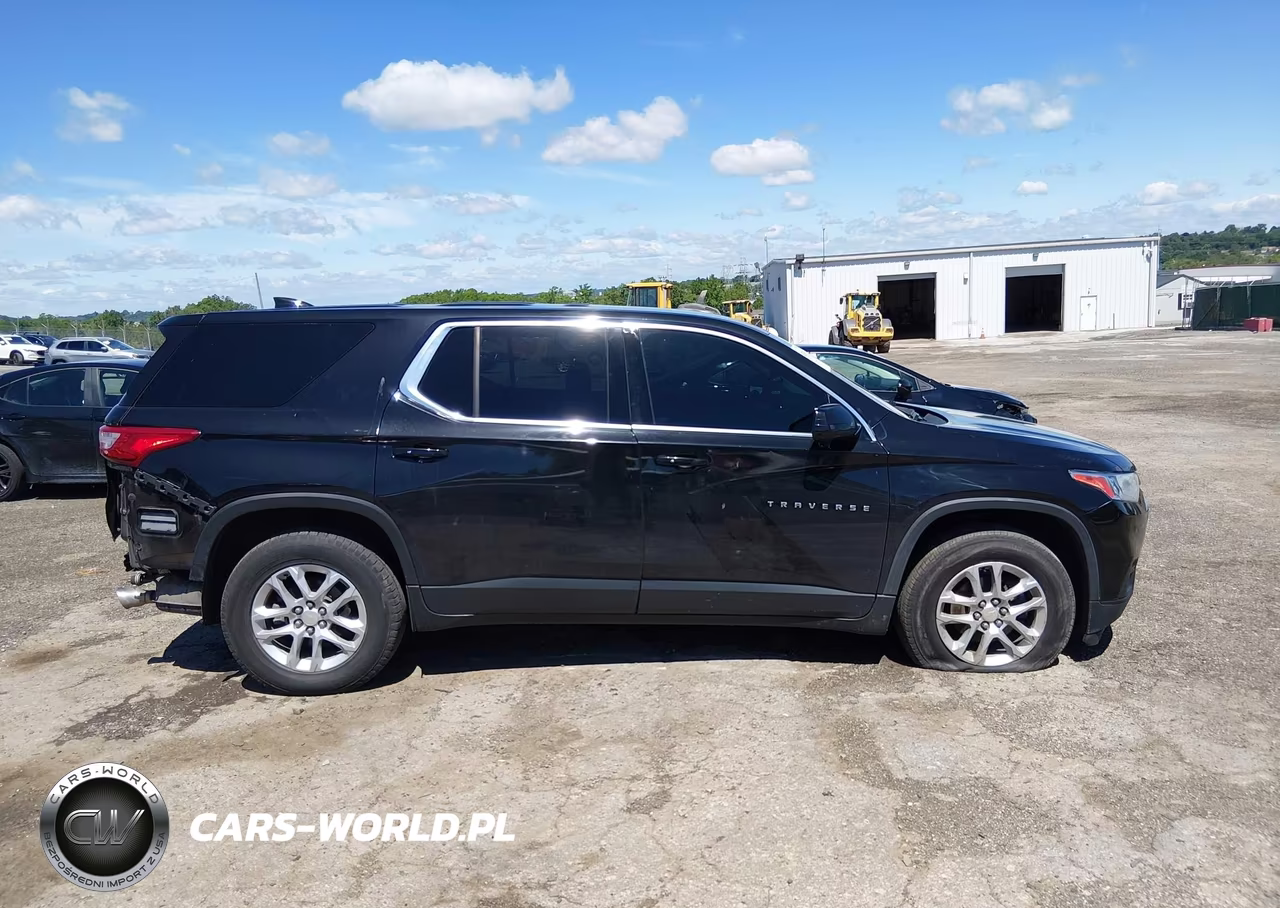 2018 Chevrolet Traverse Ls VIN:1GNERFKW2JJ176633 - 14