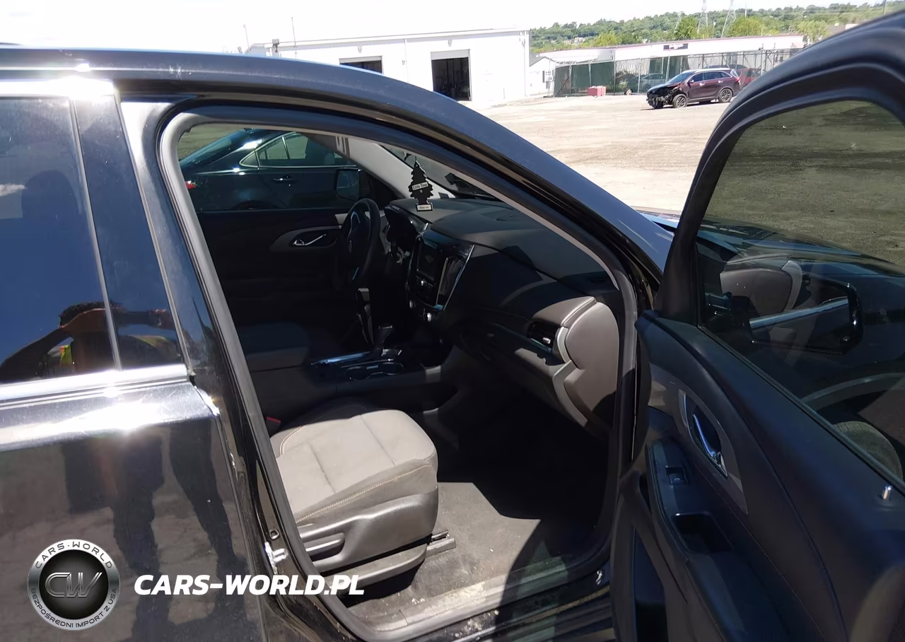 2018 Chevrolet Traverse Ls VIN:1GNERFKW2JJ176633 - 5