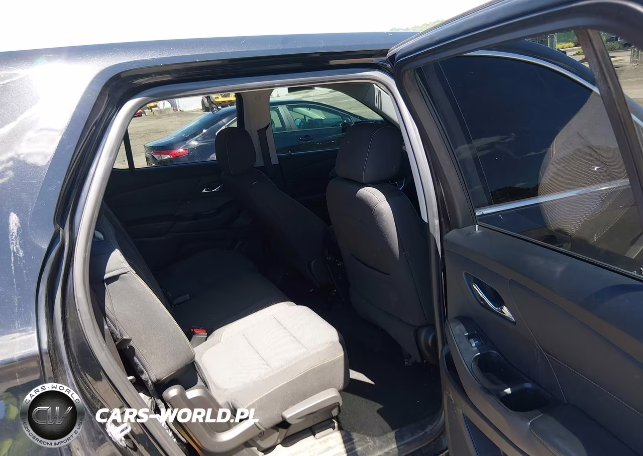 2018 Chevrolet Traverse Ls VIN:1GNERFKW2JJ176633 - 8