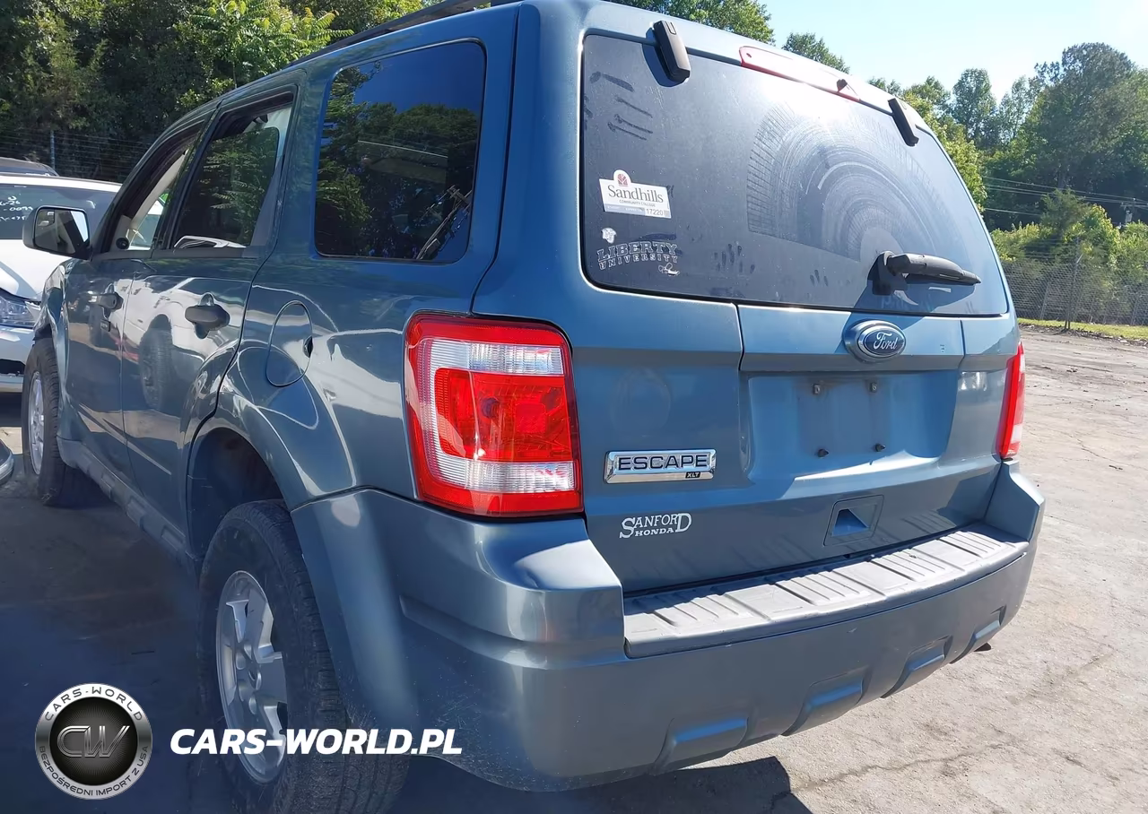 2010 Ford Escape Xlt VIN:1FMCU9D79AKC51033 - 3