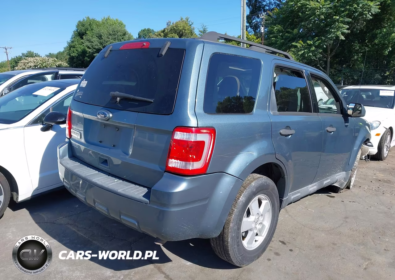 2010 Ford Escape Xlt VIN:1FMCU9D79AKC51033 - 4