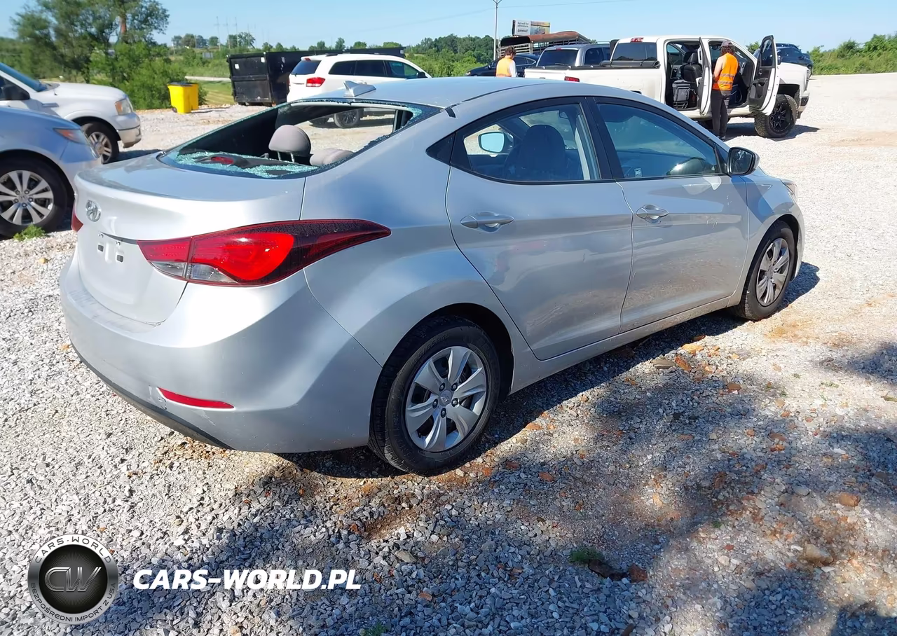 2016 Hyundai Elantra Se VIN:5NPDH4AE0GH728779 - 4