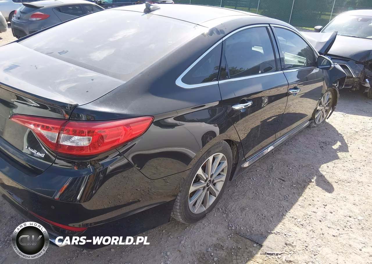 2016 Hyundai Sonata Limited VIN:5NPE34AF3GH300748 - 4