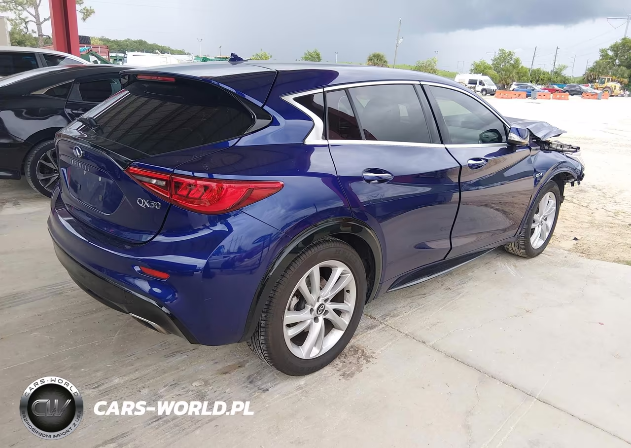 2018 Infiniti Qx30 Luxury VIN:SJKCH5CP9JA055681 - 4