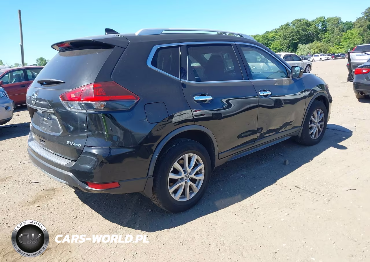2018 Nissan Rogue Sv VIN:JN8AT2MV8JW347995 - 4