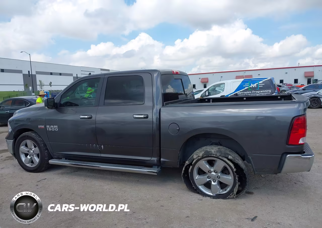 2016 Ram 1500 Lone Star VIN:3C6RR6LT1GG320401 - 14