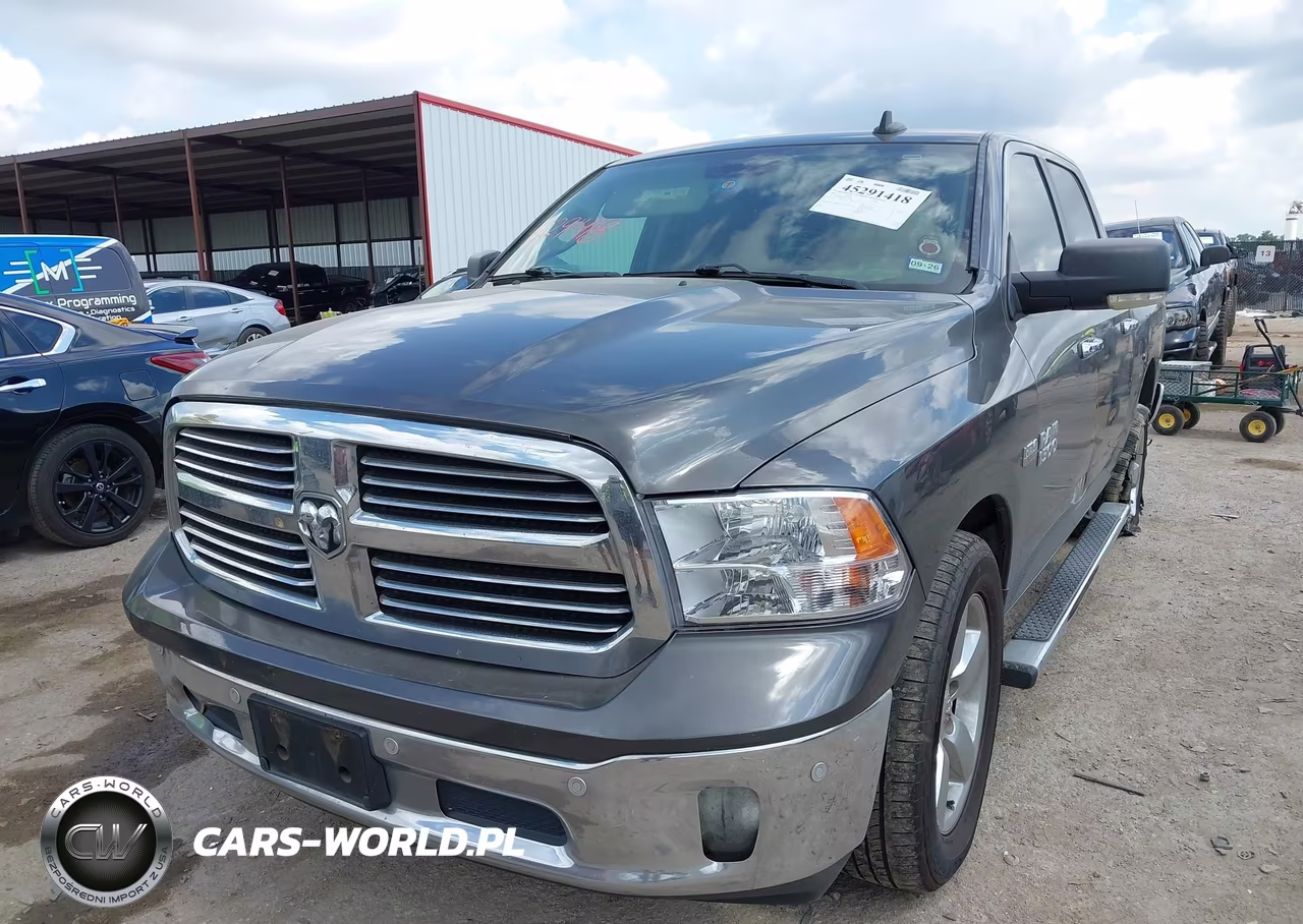2016 Ram 1500 Lone Star VIN:3C6RR6LT1GG320401 - 2