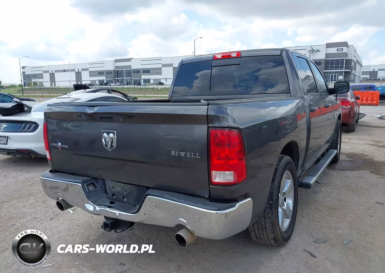 2016 Ram 1500 Lone Star VIN:3C6RR6LT1GG320401 - 4