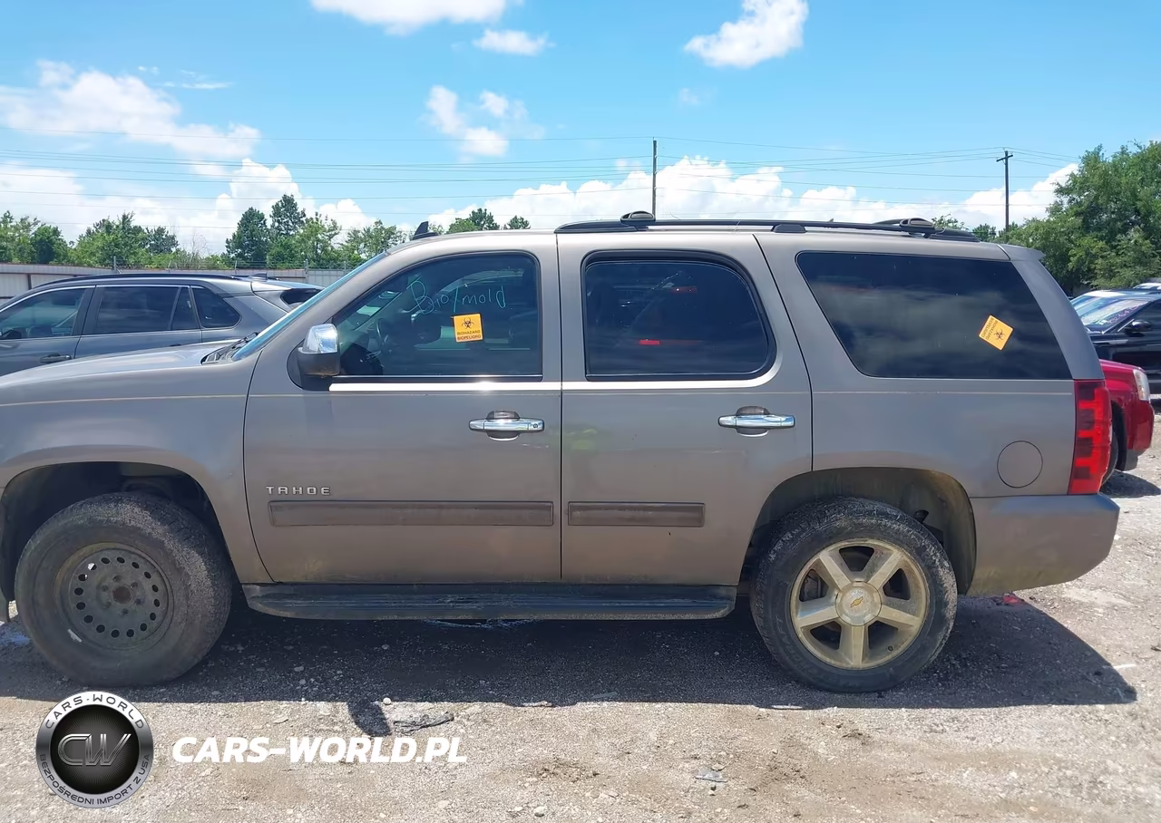 2011 Chevrolet Tahoe Ls VIN:1GNSCAE04BR337307 - 14