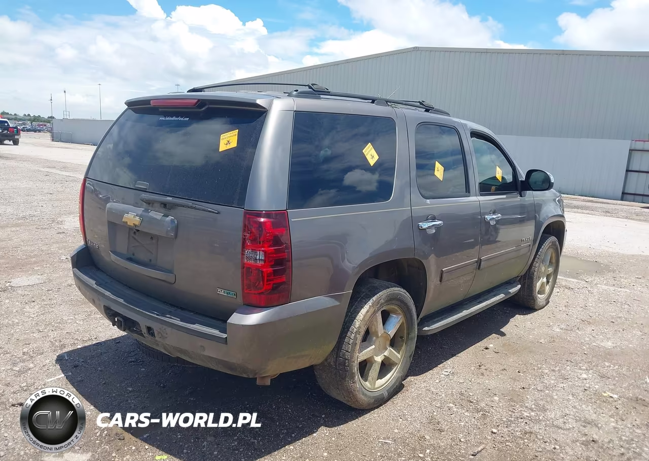 2011 Chevrolet Tahoe Ls VIN:1GNSCAE04BR337307 - 4
