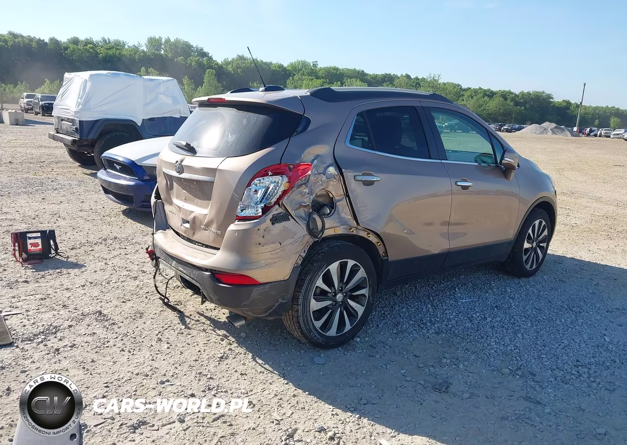 2018 Buick Encore Essence VIN:KL4CJCSB6JB669903 - 4