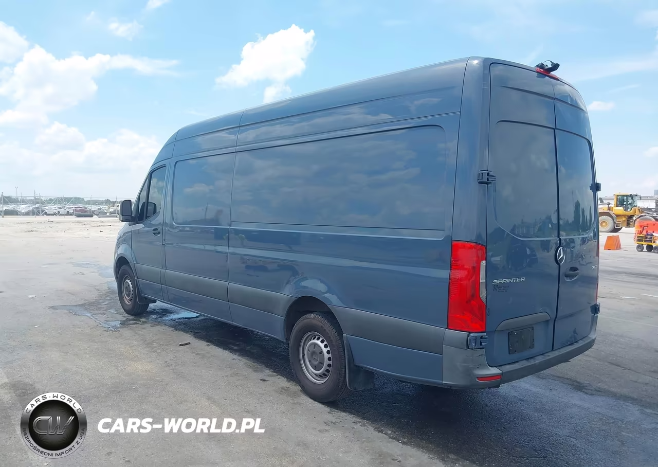 2021 Mercedes-Benz Sprinter 2500 High Roof I4 VIN:W1Y40CHY5MT072647 - 3