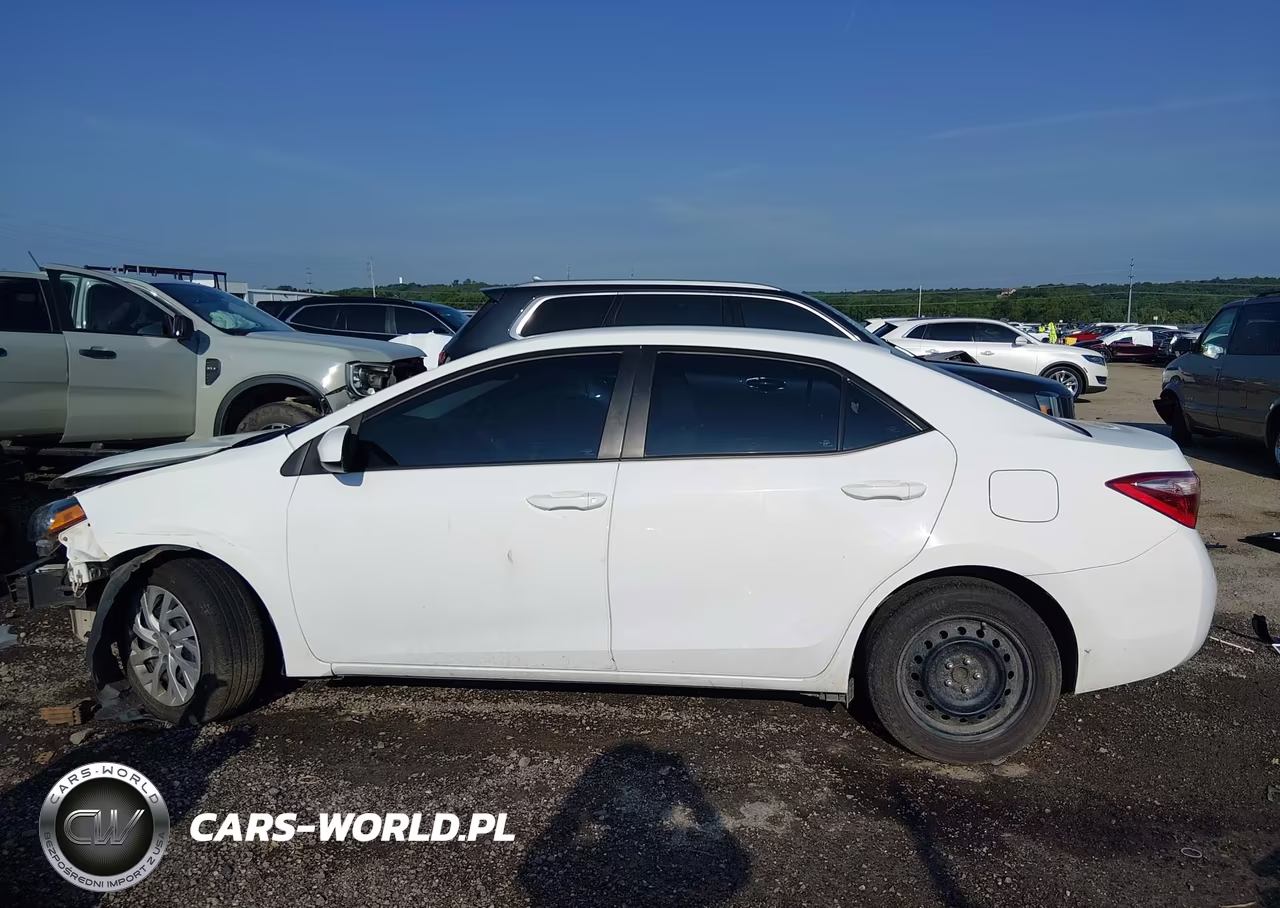 2019 Toyota Corolla Le VIN:5YFBURHE4KP876189 - 14