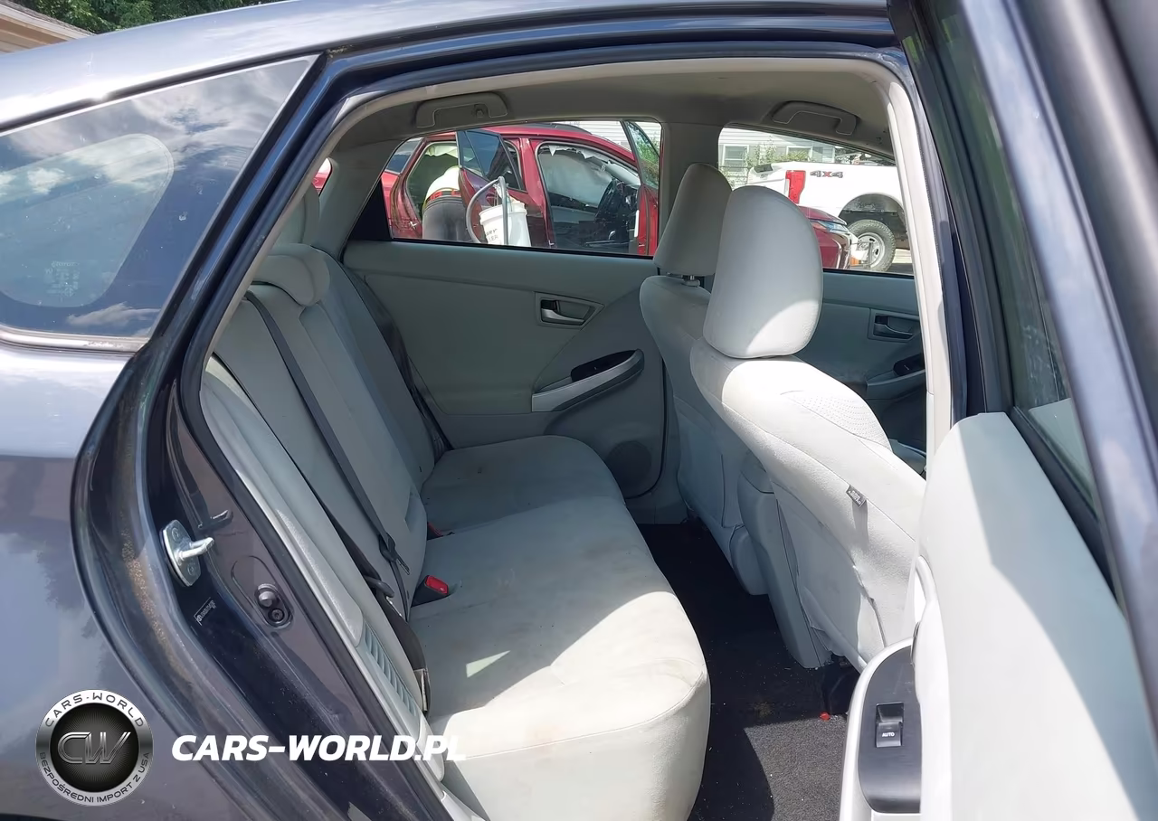 2012 Toyota Prius Two VIN:JTDKN3DU7C5452382 - 8