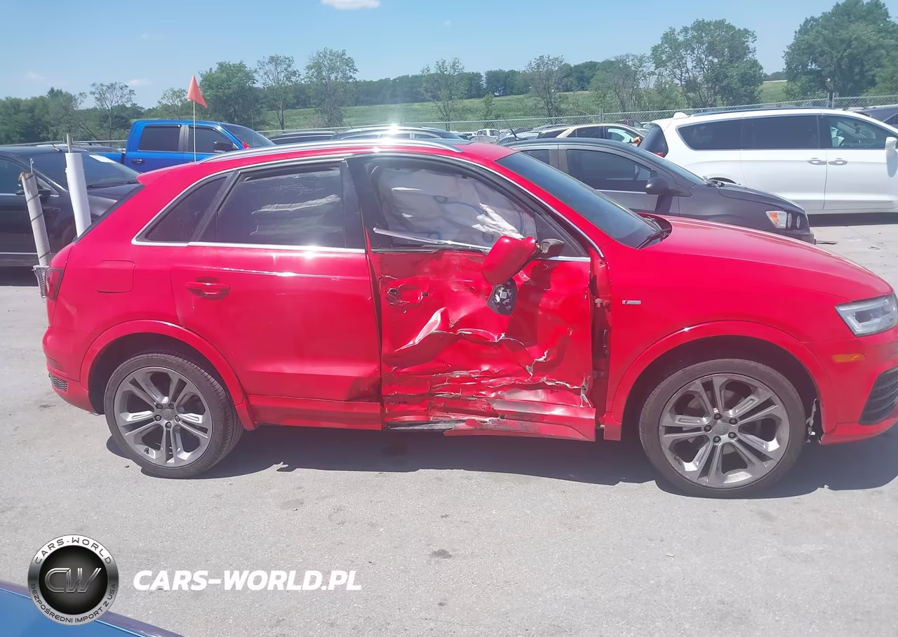 2016 Audi Q3 2.0T Premium Plus VIN:WA1GFCFS7GR009785 - 13