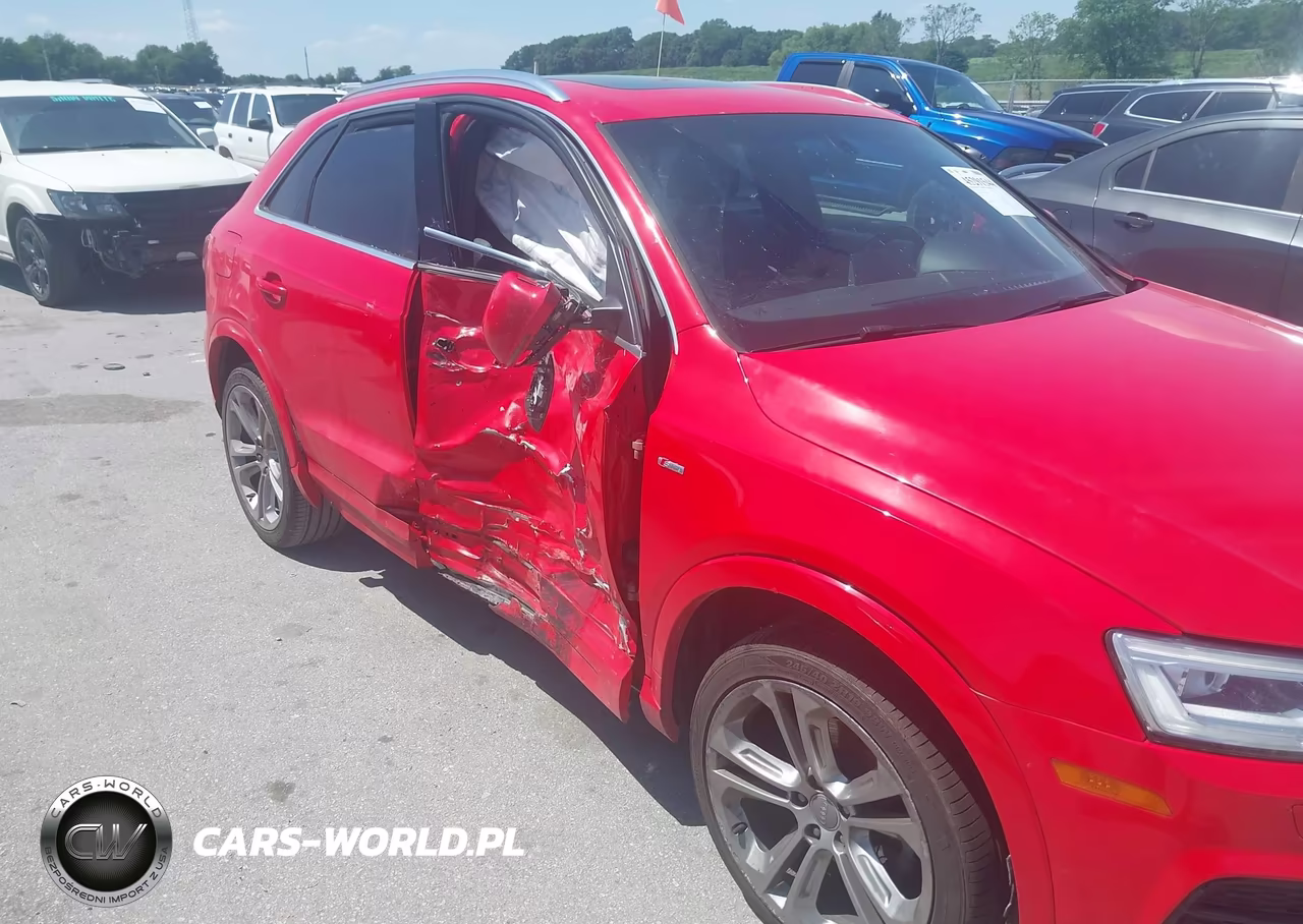 2016 Audi Q3 2.0T Premium Plus VIN:WA1GFCFS7GR009785 - 6