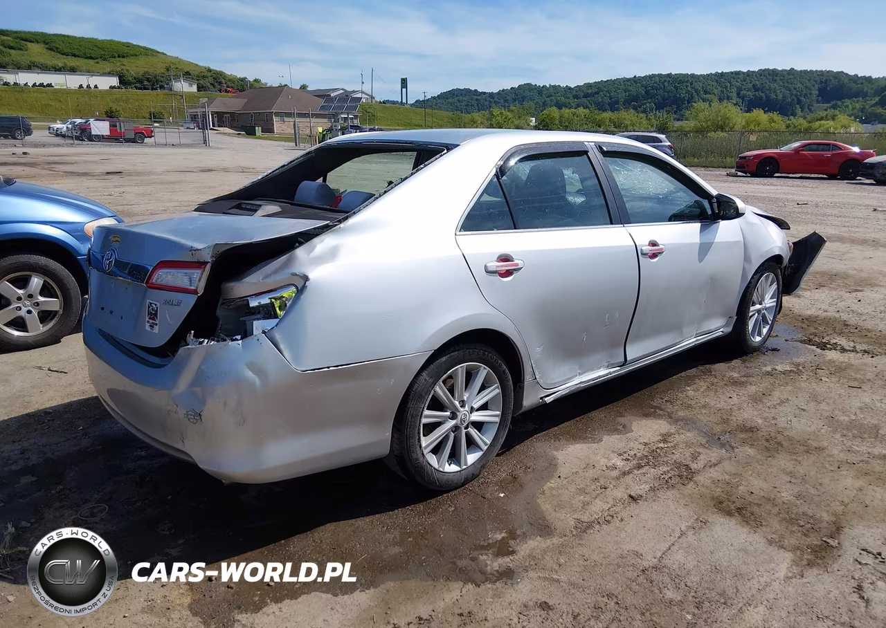 2012 Toyota Camry Xle VIN:4T4BF1FK1CR212913 - 4