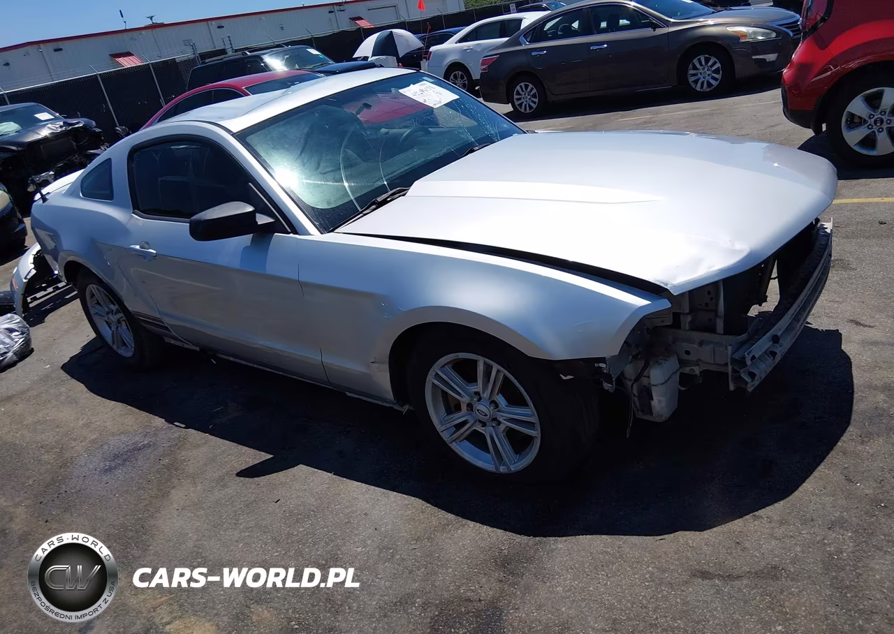 2012 Ford Mustang V6
