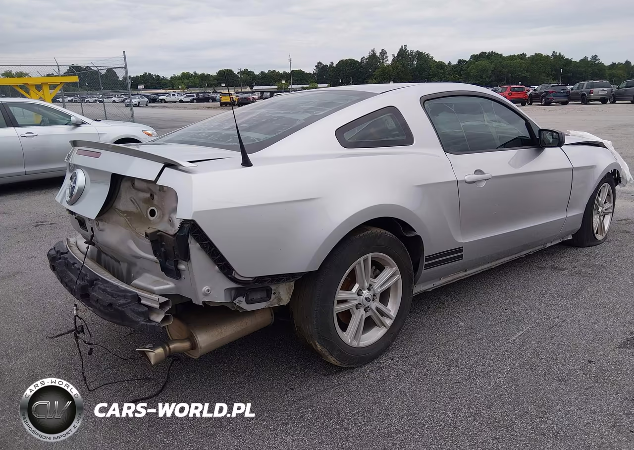 2012 Ford Mustang V6 VIN:1ZVBP8AM8C5258324 - 4