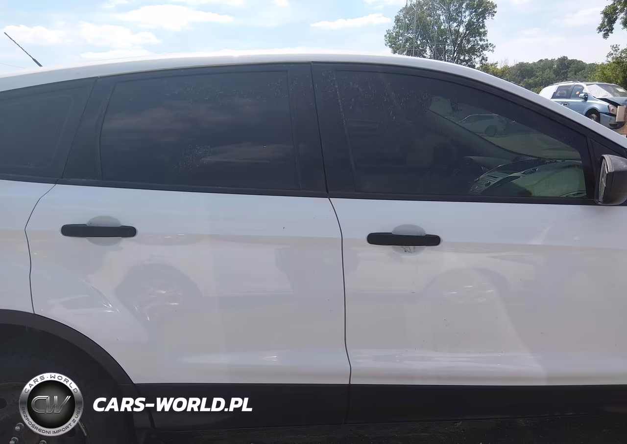 2018 Ford Escape S VIN:1FMCU0F7XJUA81598 - 13