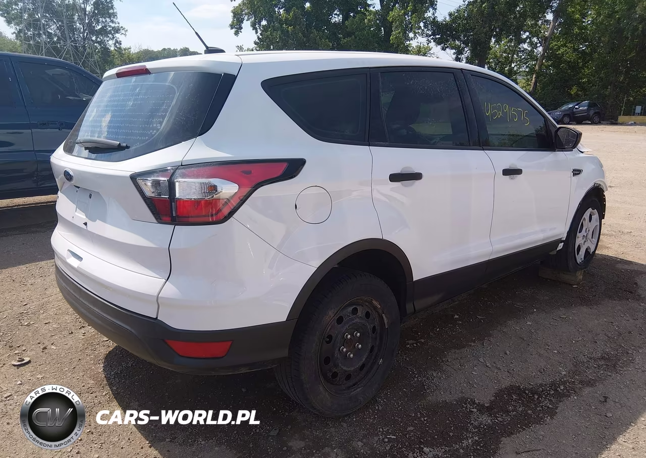 2018 Ford Escape S VIN:1FMCU0F7XJUA81598 - 4