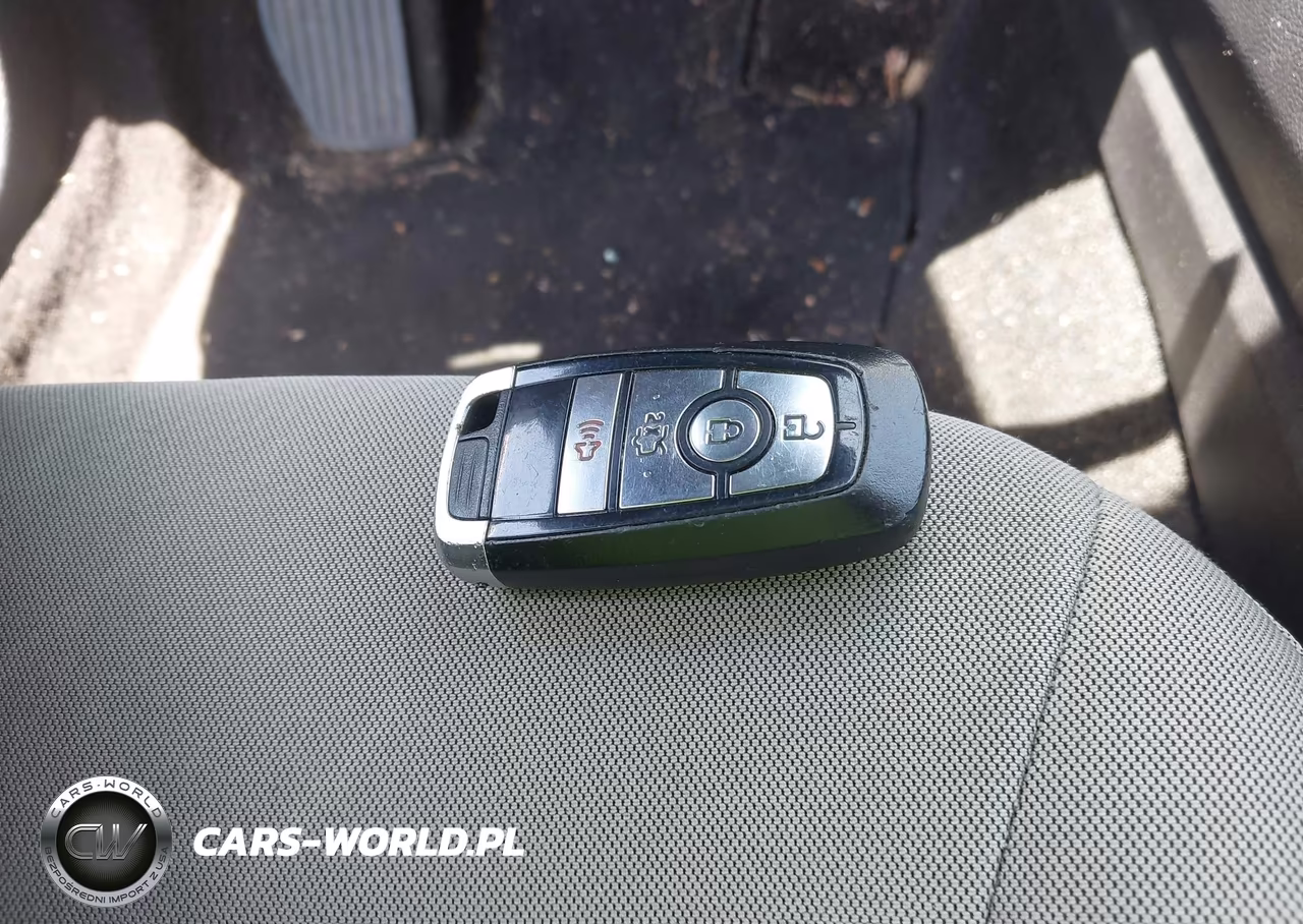 2018 Ford Fusion Hybrid S VIN:3FA6P0UU7JR141819 - 11