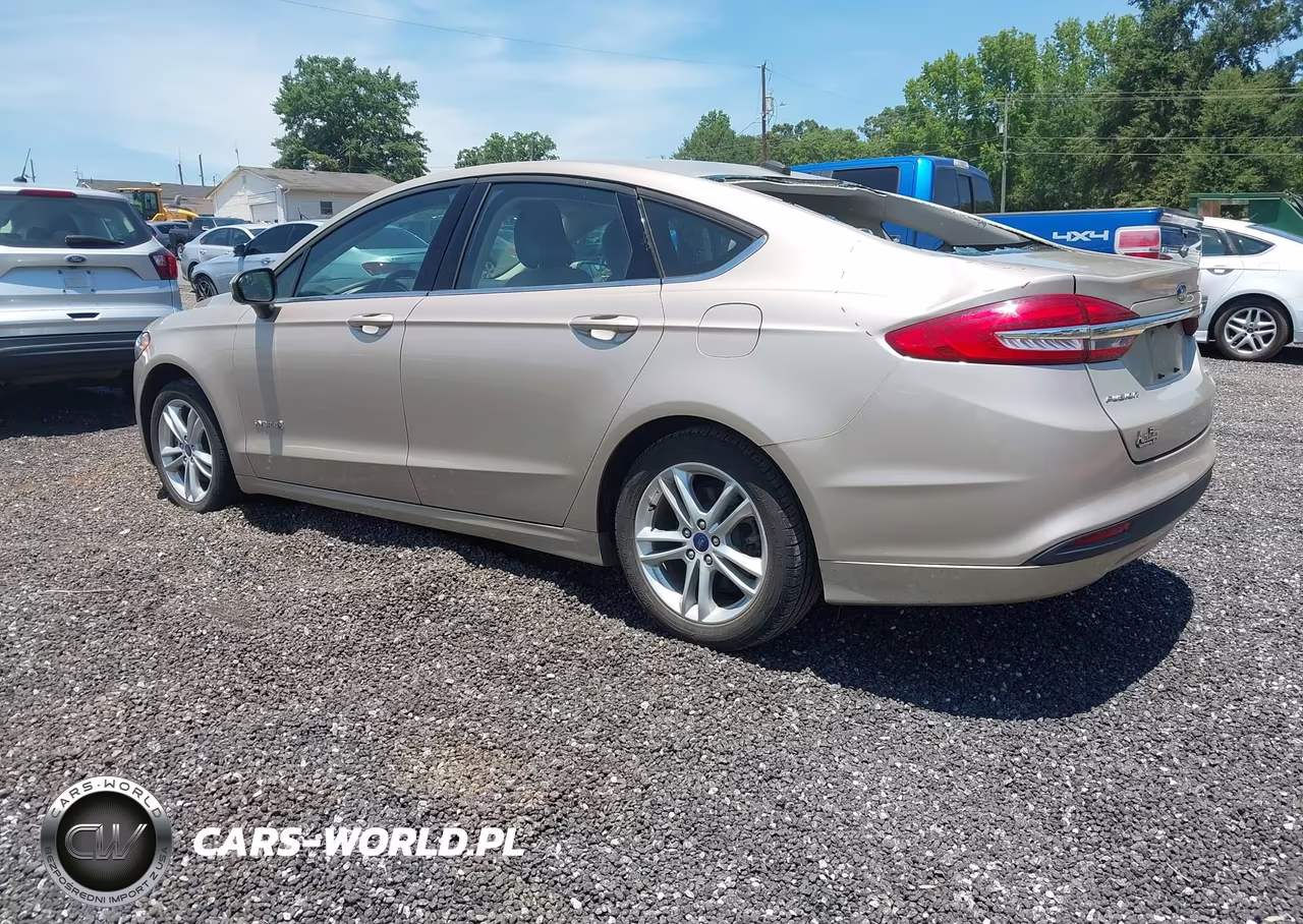 2018 Ford Fusion Hybrid S VIN:3FA6P0UU7JR141819 - 3