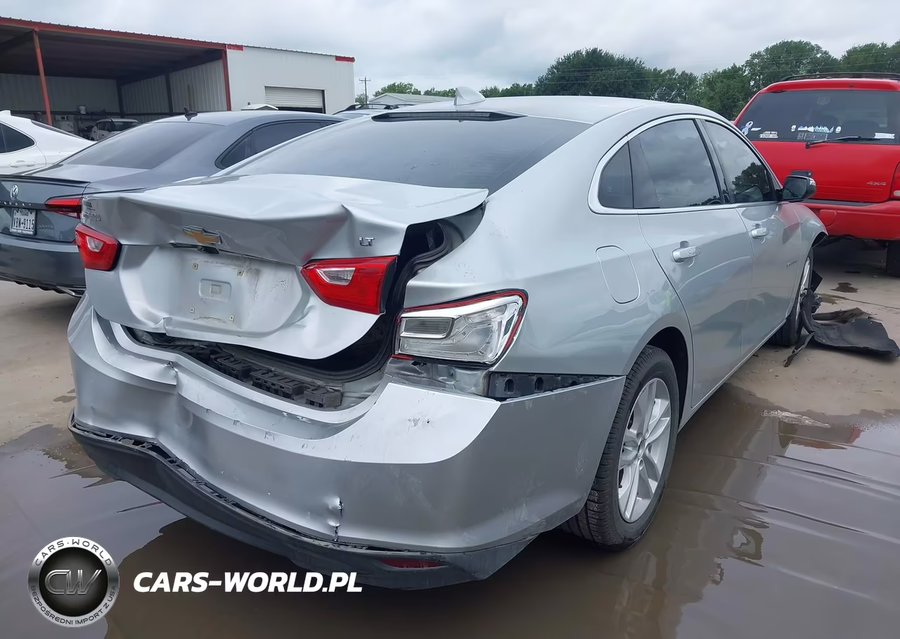 2018 Chevrolet Malibu Lt VIN:1G1ZD5ST3JF129504 - 4