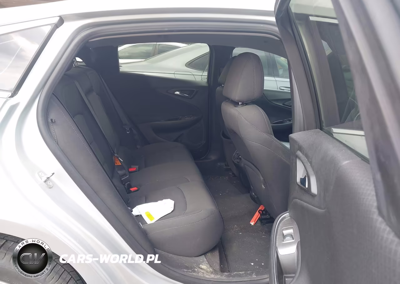 2018 Chevrolet Malibu Lt VIN:1G1ZD5ST3JF129504 - 8