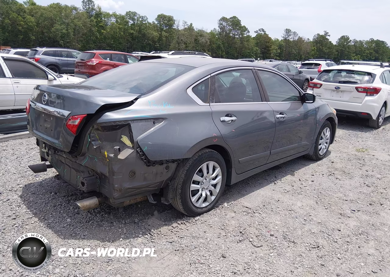 2017 Nissan Altima 2.5 S VIN:1N4AL3AP9HC472576 - 4
