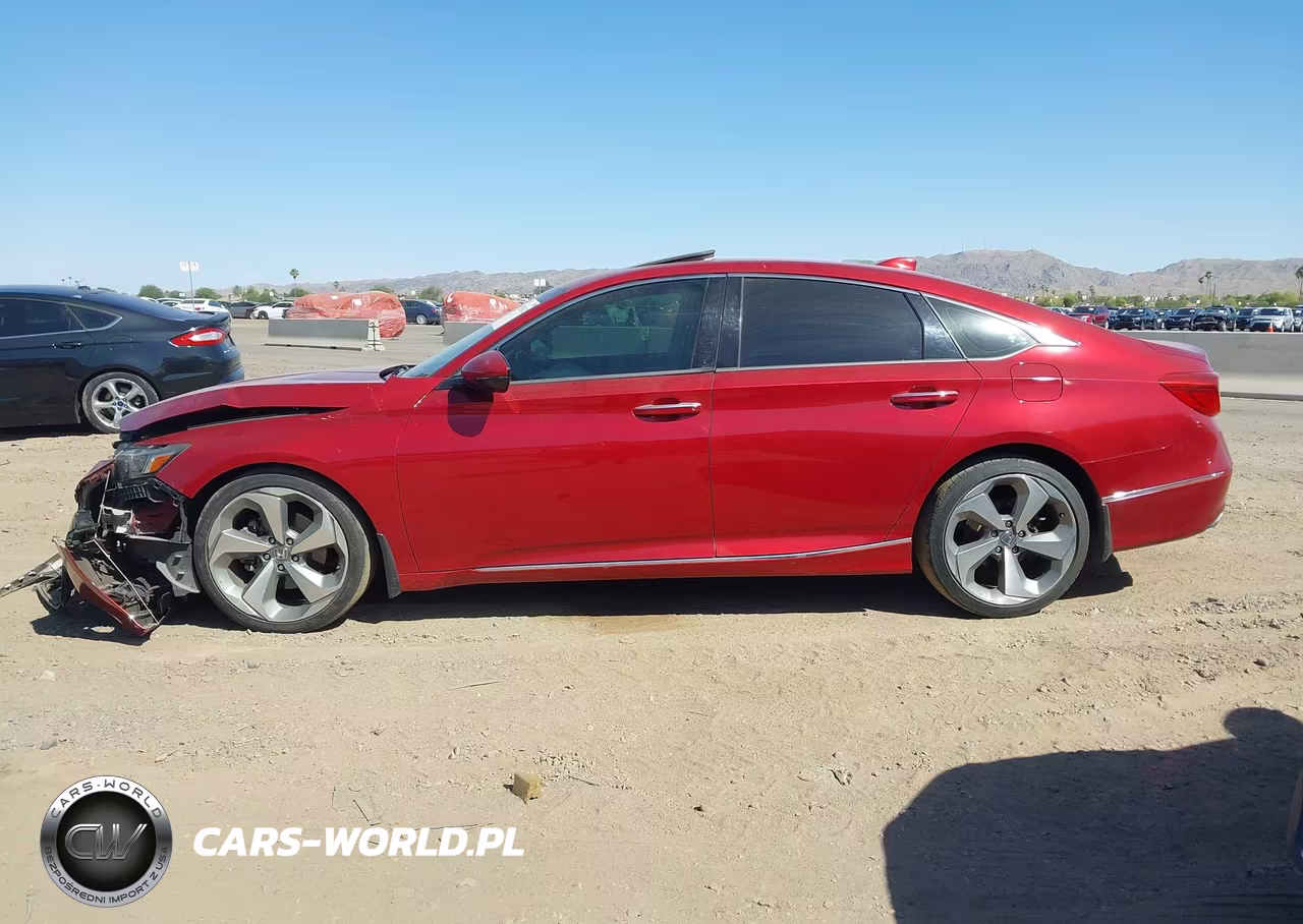 2018 Honda Accord Touring VIN:1HGCV1F9XJA139592 - 14