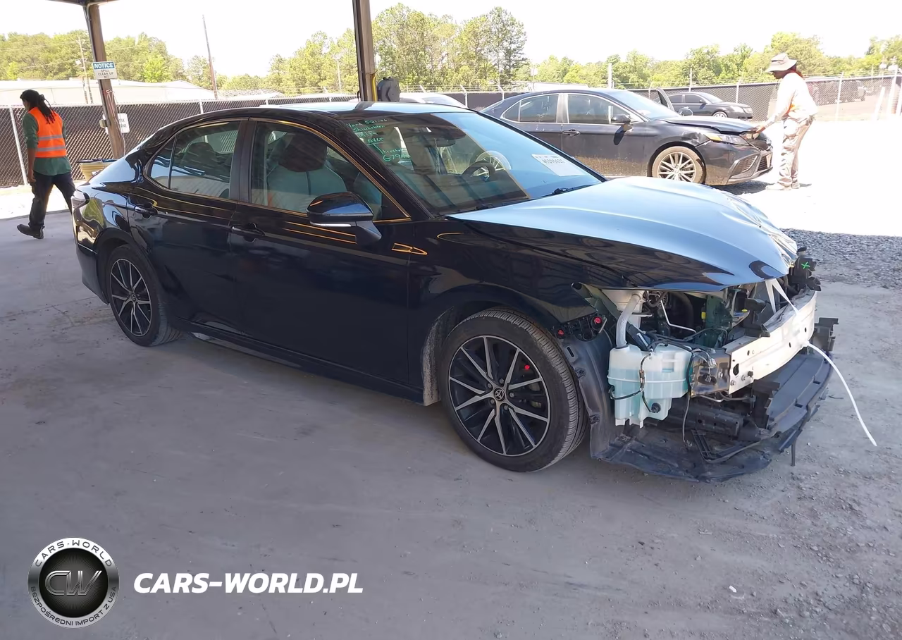 2021 Toyota Camry Se – zdjęcie 1 z 17
