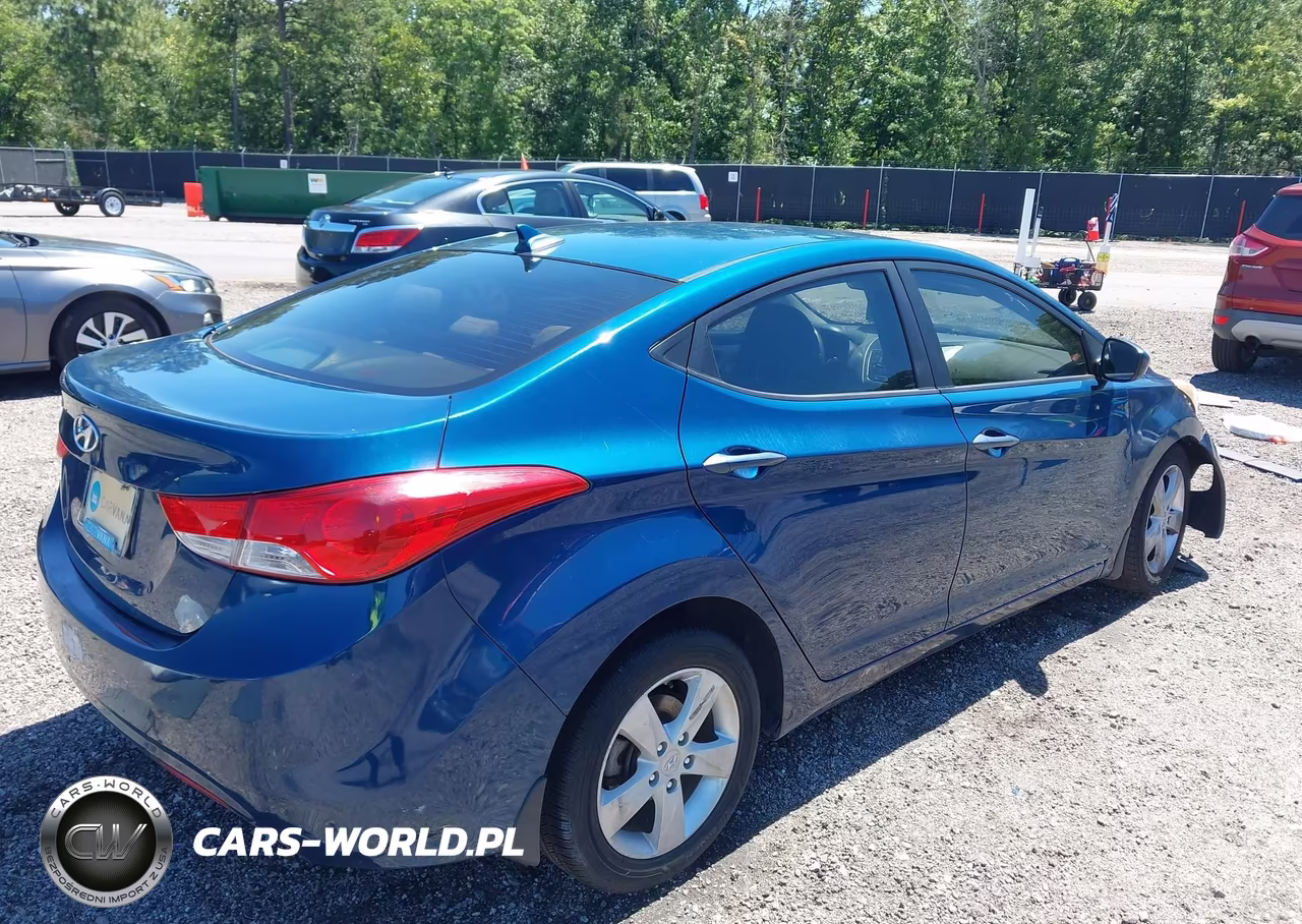 2013 Hyundai Elantra Gls VIN:KMHDH4AE0DU966841 - 4