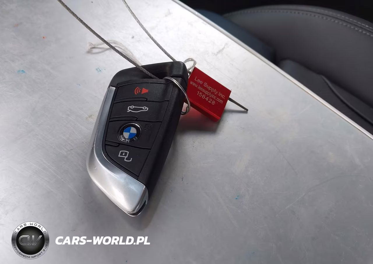2025 BMW 230I xDrive VIN:3MW33CM08S8F66090 - 11
