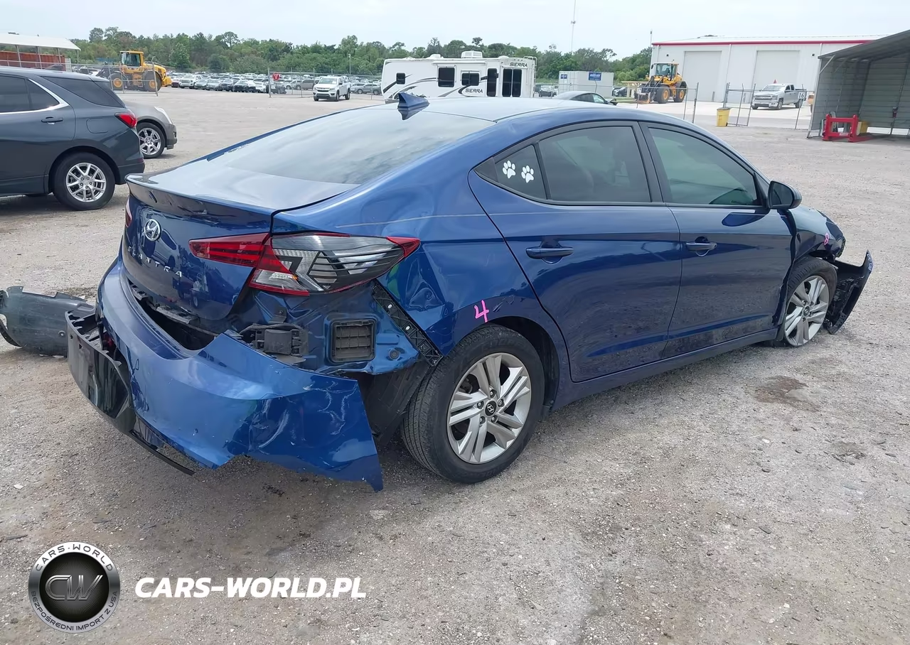 2020 Hyundai Elantra Sel VIN:5NPD84LF1LH609400 - 4