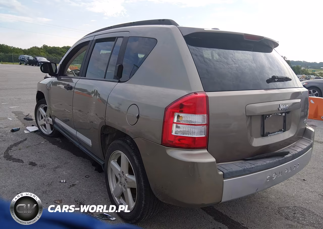 2007 Jeep Compass Limited VIN:1J8FT57W27D192588 - 3