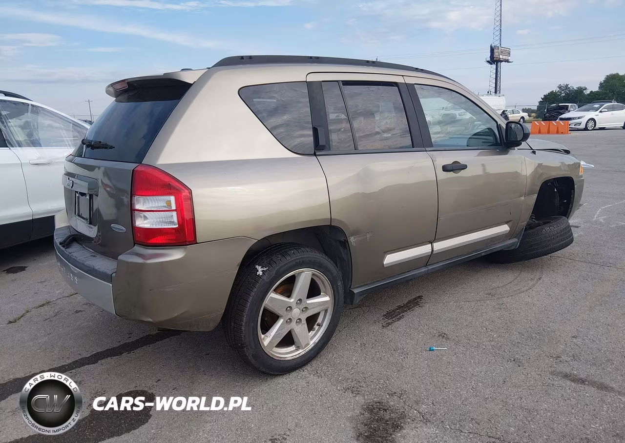 2007 Jeep Compass Limited VIN:1J8FT57W27D192588 - 4
