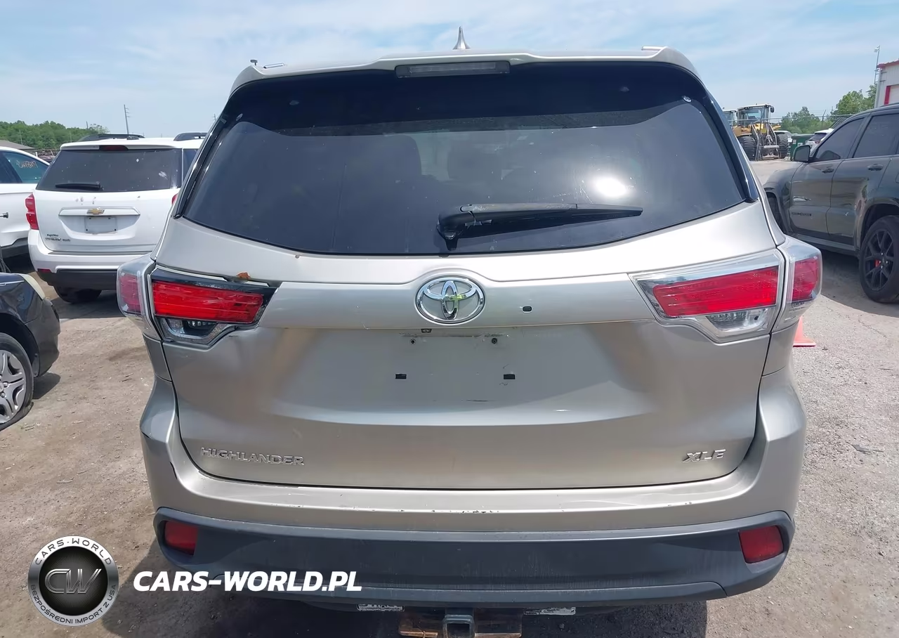 2015 Toyota Highlander Xle V6 VIN:5TDKKRFH5FS095584 - 16
