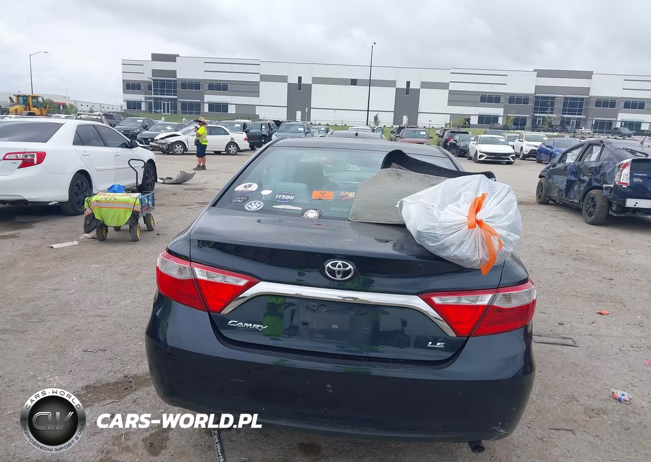 2016 Toyota Camry Le VIN:4T4BF1FK5GR540101 - 15
