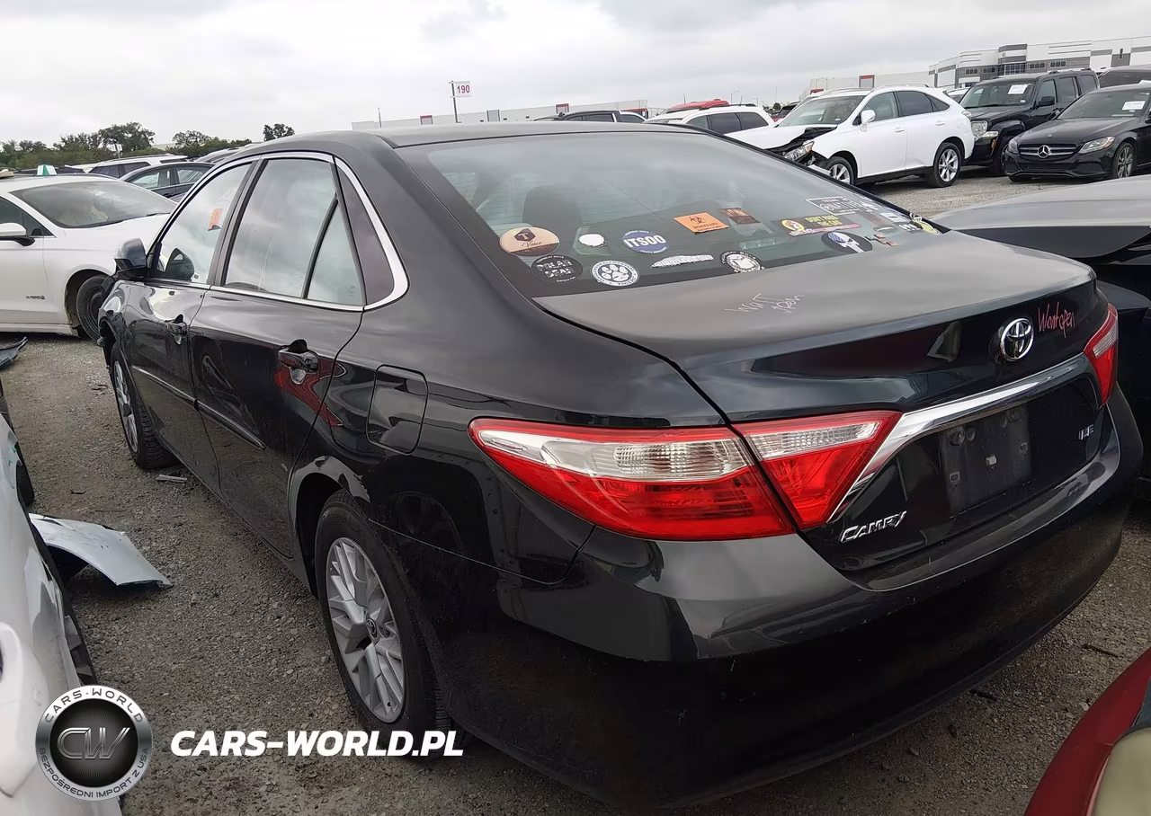 2016 Toyota Camry Le VIN:4T4BF1FK5GR540101 - 3