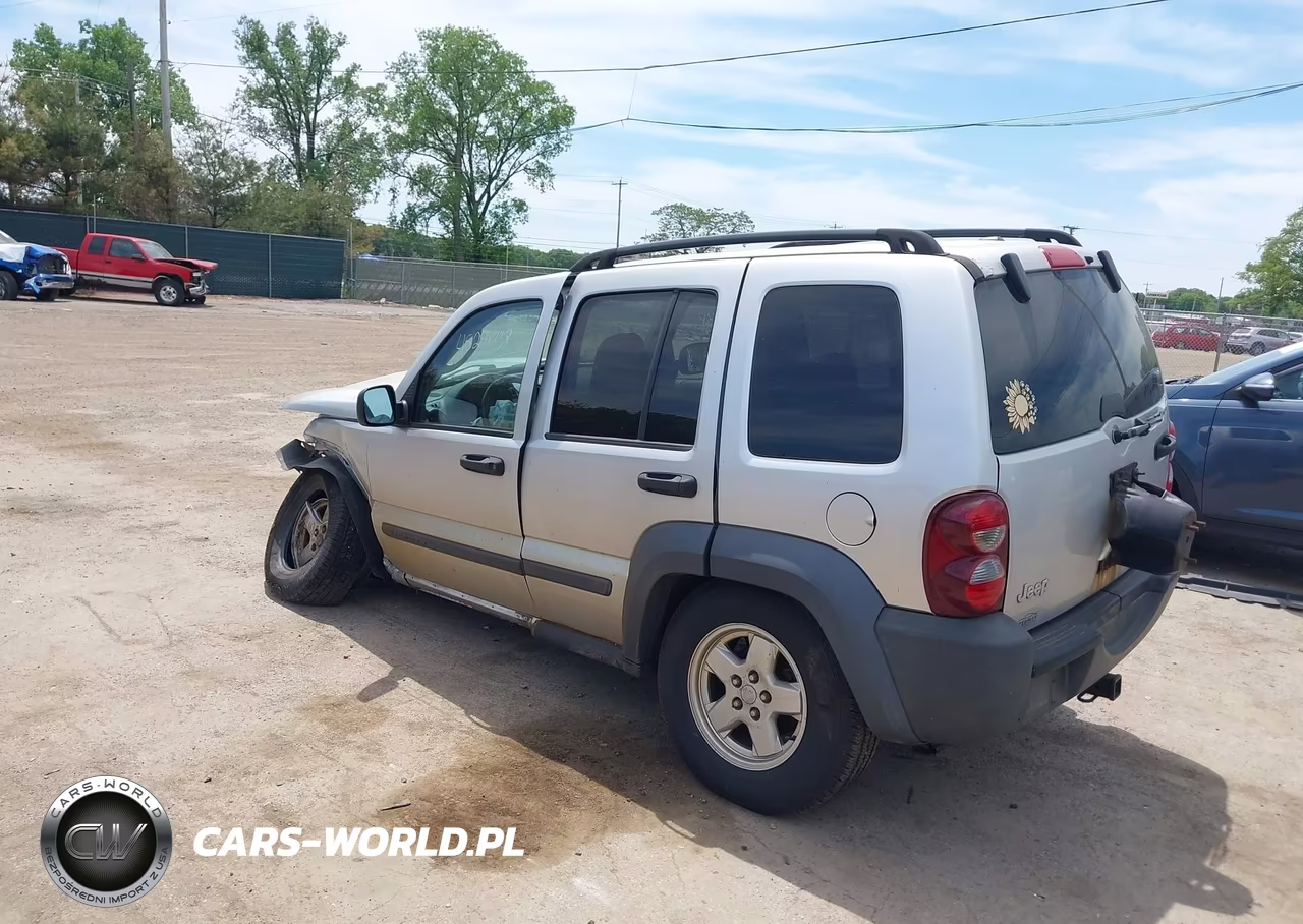 2007 Jeep Liberty Sport VIN:1J4GK48K87W680849 - 3
