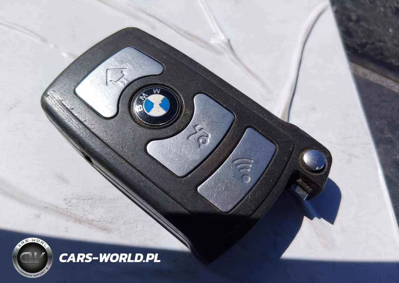 2006 BMW 750Li VIN:WBAHN83576DT61699 - 11