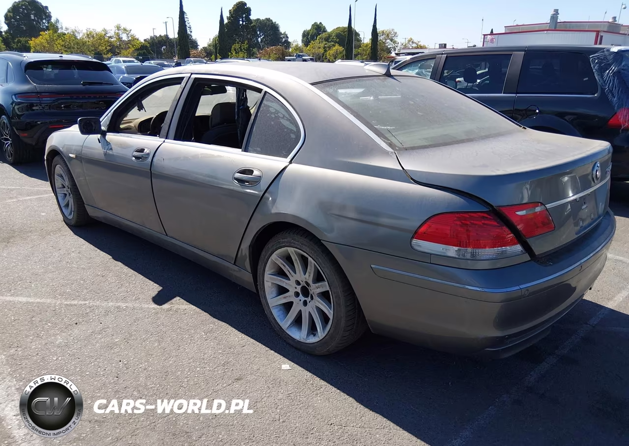 2006 BMW 750Li VIN:WBAHN83576DT61699 - 3
