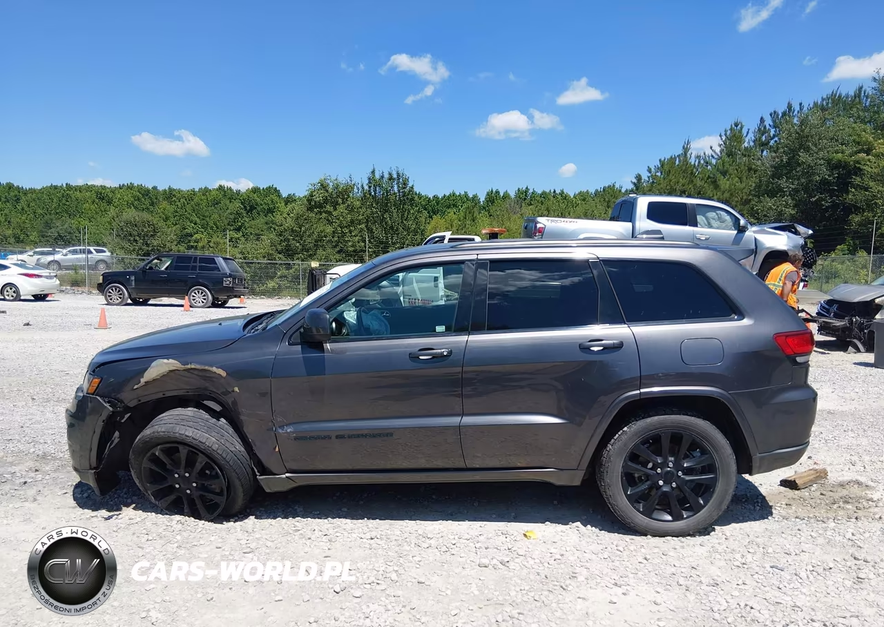 2019 Jeep Grand Cherokee Altitude 4X2 VIN:1C4RJEAG7KC543876 - 14